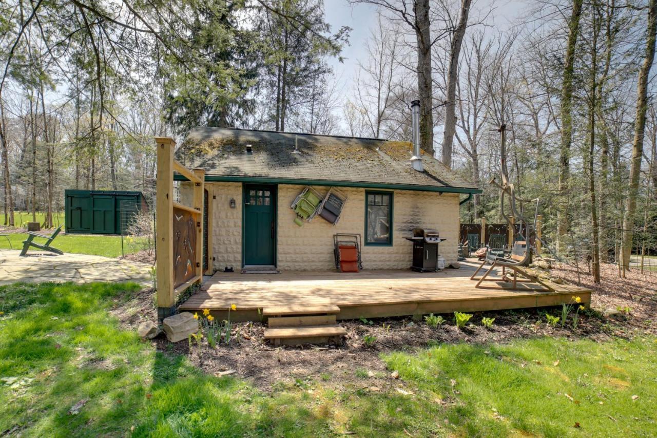 Pet-Friendly Pennsylvania Vacation Rental With Pool! Laughlintown Екстериор снимка