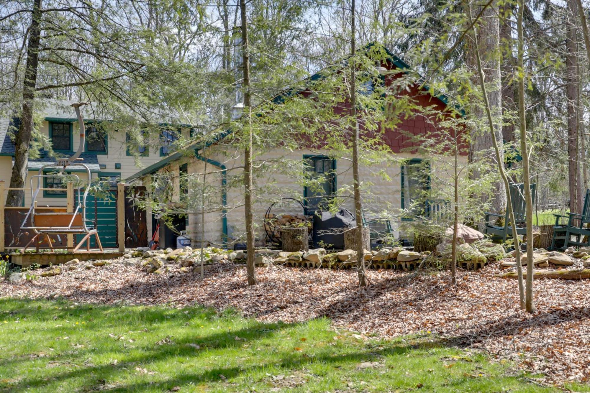 Pet-Friendly Pennsylvania Vacation Rental With Pool! Laughlintown Екстериор снимка